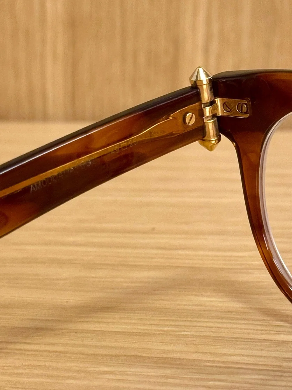 Alexander McQueen tortoiseshell cat